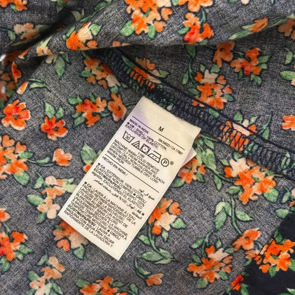 Old Navy Puff Sleeve Top Size M Smocked Floral Print Empire‎ Waist Cottage